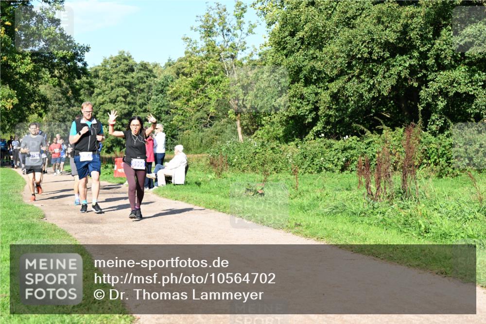27.09.2026 - 35. Volkslauf durch das schöne Alstertal Dr. Thomas Lammeyer http://msf.ph/oto/10564702 27.09.2026 10:35:55 Laufen 3996 meine-sportfotos.de