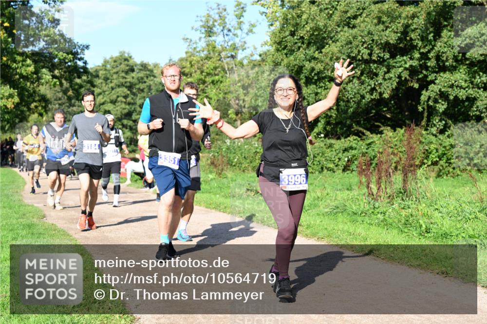 27.09.2026 - 35. Volkslauf durch das schöne Alstertal Dr. Thomas Lammeyer http://msf.ph/oto/10564719 27.09.2026 10:35:58 Laufen 3184, 3351, 3996 meine-sportfotos.de