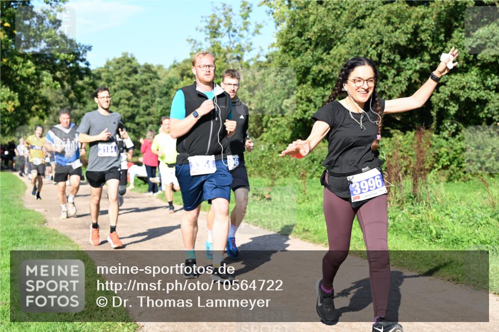 27.09.2026 - 35. Volkslauf durch das schöne Alstertal Dr. Thomas Lammeyer http://msf.ph/oto/10564722 27.09.2026 10:35:58 Laufen 3184, 3996 meine-sportfotos.de
