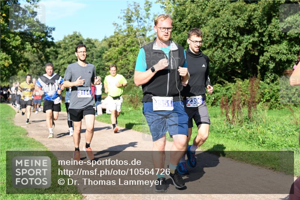 27.09.2026 - 35. Volkslauf durch das schöne Alstertal Dr. Thomas Lammeyer http://msf.ph/oto/10564726 27.09.2026 10:35:59 Laufen 13184, 33512396 meine-sportfotos.de