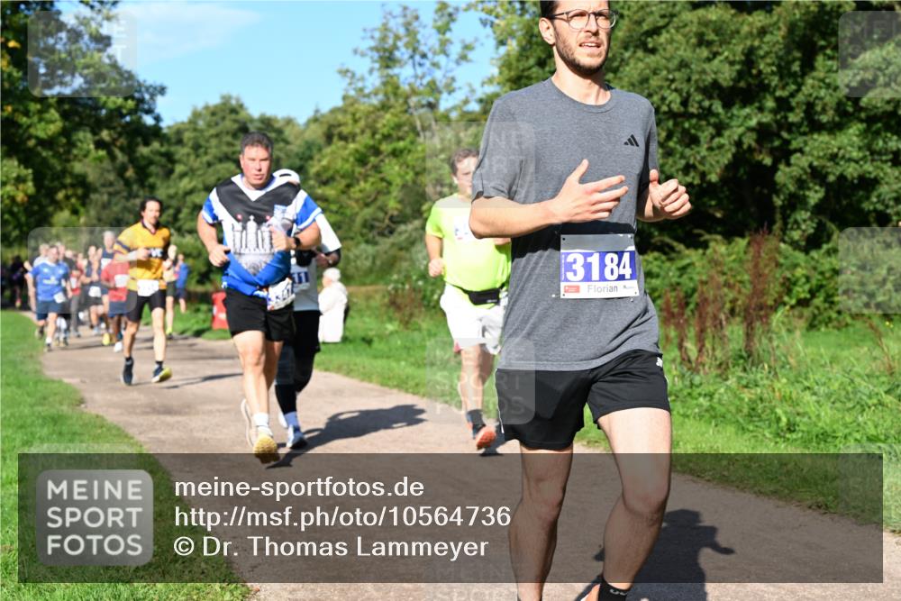27.09.2026 - 35. Volkslauf durch das schöne Alstertal Dr. Thomas Lammeyer http://msf.ph/oto/10564736 27.09.2026 10:36:00 Laufen 13184 meine-sportfotos.de