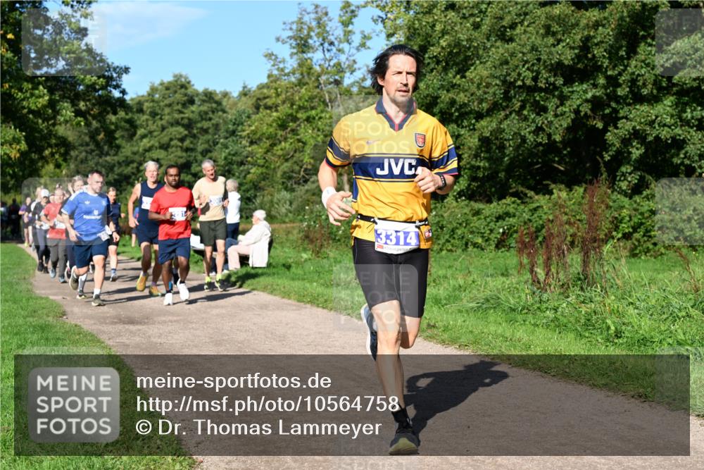 27.09.2026 - 35. Volkslauf durch das schöne Alstertal Dr. Thomas Lammeyer http://msf.ph/oto/10564758 27.09.2026 10:36:04 Laufen 281, 3314 meine-sportfotos.de