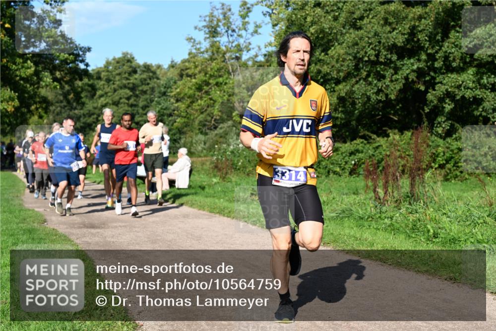 27.09.2026 - 35. Volkslauf durch das schöne Alstertal Dr. Thomas Lammeyer http://msf.ph/oto/10564759 27.09.2026 10:36:04 Laufen 3314 meine-sportfotos.de
