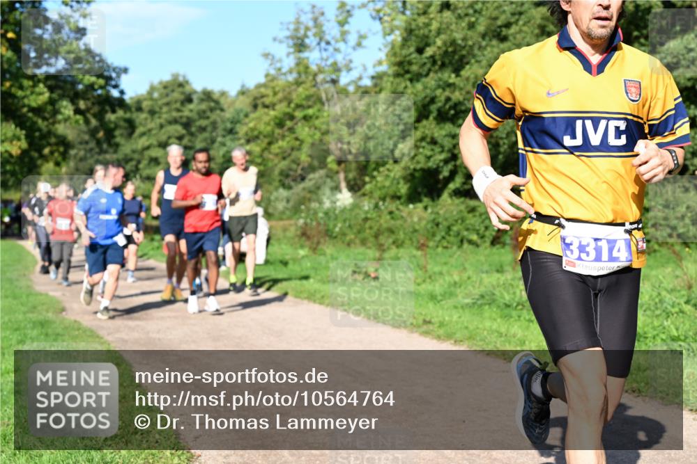 27.09.2026 - 35. Volkslauf durch das schöne Alstertal Dr. Thomas Lammeyer http://msf.ph/oto/10564764 27.09.2026 10:36:05 Laufen 3314 meine-sportfotos.de