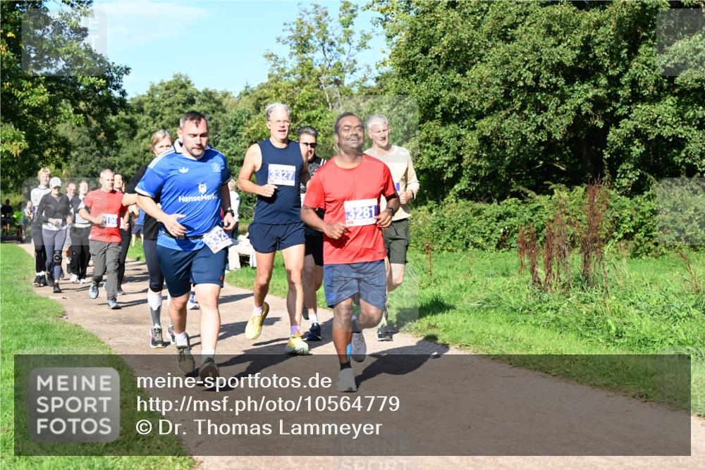 27.09.2026 - 35. Volkslauf durch das schöne Alstertal Dr. Thomas Lammeyer http://msf.ph/oto/10564779 27.09.2026 10:36:07 Laufen 196, 3327, 3281 meine-sportfotos.de