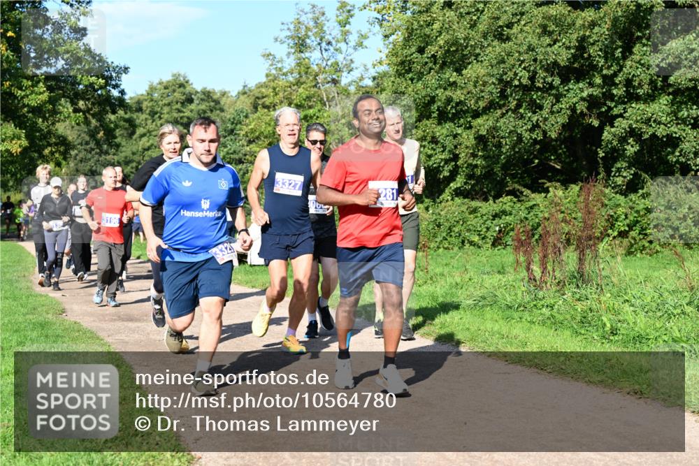27.09.2026 - 35. Volkslauf durch das schöne Alstertal Dr. Thomas Lammeyer http://msf.ph/oto/10564780 27.09.2026 10:36:07 Laufen 3327, 281 meine-sportfotos.de