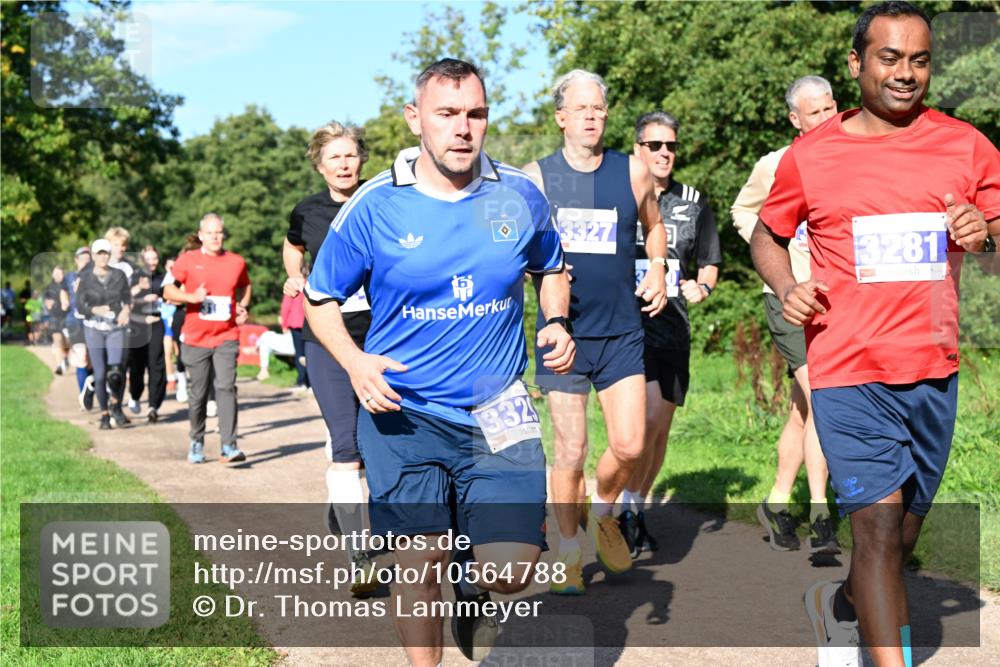 27.09.2026 - 35. Volkslauf durch das schöne Alstertal Dr. Thomas Lammeyer http://msf.ph/oto/10564788 27.09.2026 10:36:08 Laufen 3327, 3281, 332 meine-sportfotos.de