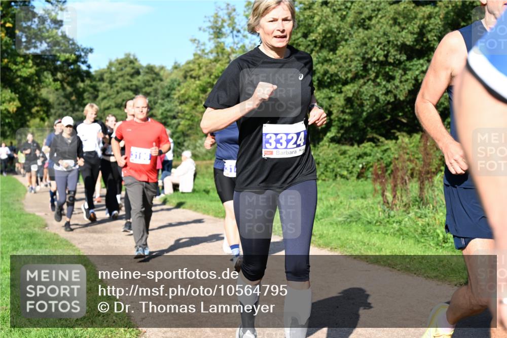 27.09.2026 - 35. Volkslauf durch das schöne Alstertal Dr. Thomas Lammeyer http://msf.ph/oto/10564795 27.09.2026 10:36:09 Laufen 3324 meine-sportfotos.de