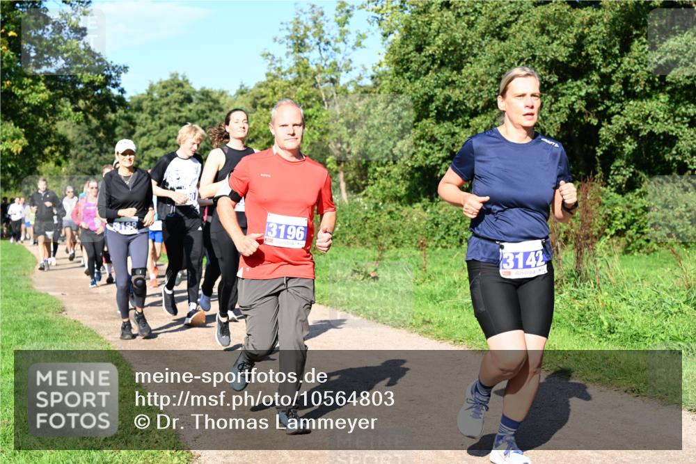 27.09.2026 - 35. Volkslauf durch das schöne Alstertal Dr. Thomas Lammeyer http://msf.ph/oto/10564803 27.09.2026 10:36:10 Laufen 3196, 3142 meine-sportfotos.de