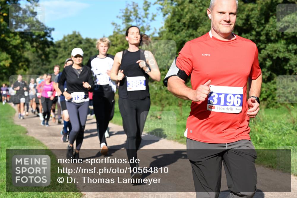 27.09.2026 - 35. Volkslauf durch das schöne Alstertal Dr. Thomas Lammeyer http://msf.ph/oto/10564810 27.09.2026 10:36:11 Laufen 3196 meine-sportfotos.de