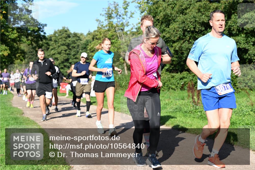 27.09.2026 - 35. Volkslauf durch das schöne Alstertal Dr. Thomas Lammeyer http://msf.ph/oto/10564840 27.09.2026 10:36:16 Laufen 3117, 3078 meine-sportfotos.de