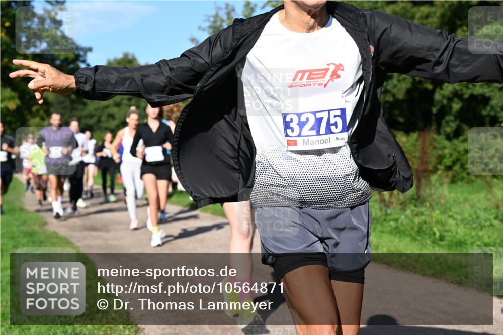27.09.2026 - 35. Volkslauf durch das schöne Alstertal Dr. Thomas Lammeyer http://msf.ph/oto/10564871 27.09.2026 10:36:21 Laufen 3275 meine-sportfotos.de