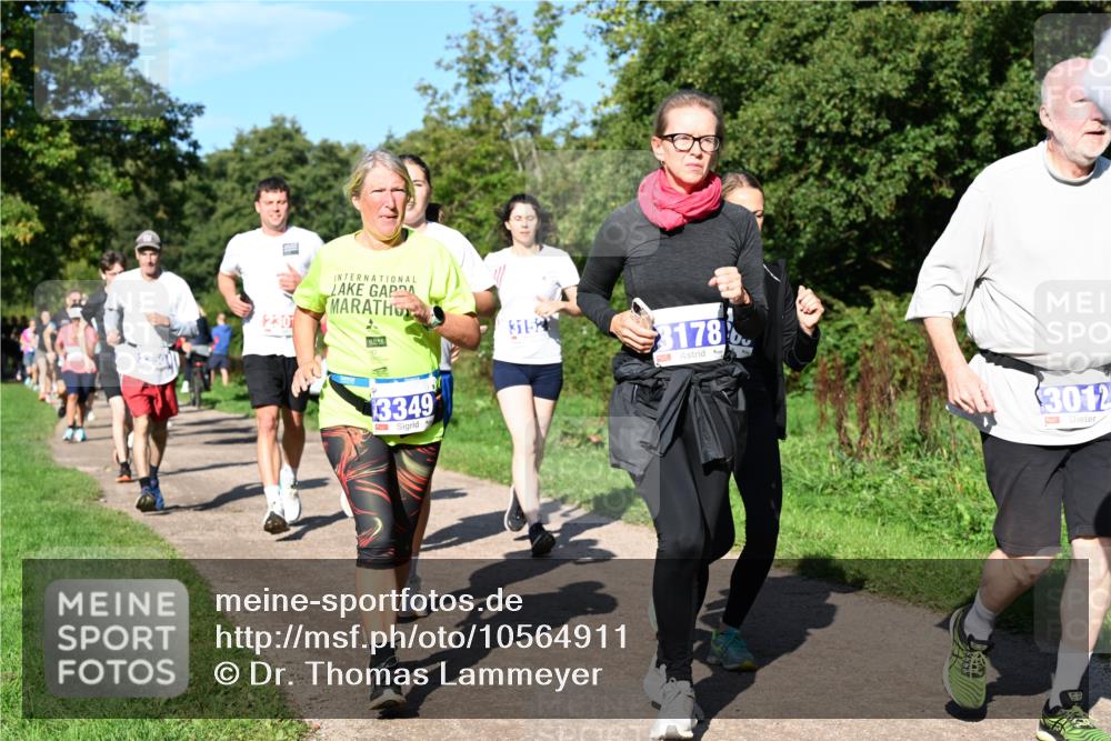 27.09.2026 - 35. Volkslauf durch das schöne Alstertal Dr. Thomas Lammeyer http://msf.ph/oto/10564911 27.09.2026 10:36:26 Laufen 230, 3349, 3152, 3178, 3012 meine-sportfotos.de