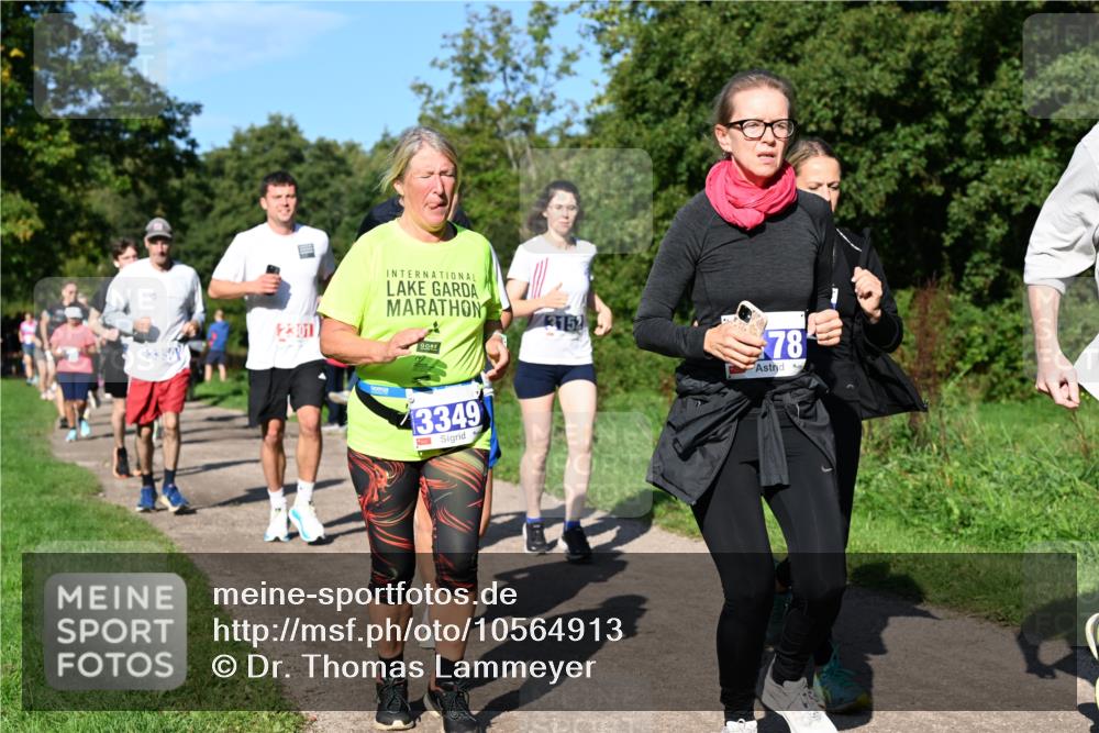 27.09.2026 - 35. Volkslauf durch das schöne Alstertal Dr. Thomas Lammeyer http://msf.ph/oto/10564913 27.09.2026 10:36:27 Laufen 3350, 2301, 3152, 43349, 78 meine-sportfotos.de