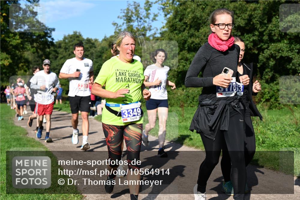 27.09.2026 - 35. Volkslauf durch das schöne Alstertal Dr. Thomas Lammeyer http://msf.ph/oto/10564914 27.09.2026 10:36:27 Laufen 2301, 3152, 1577893, 3349 meine-sportfotos.de