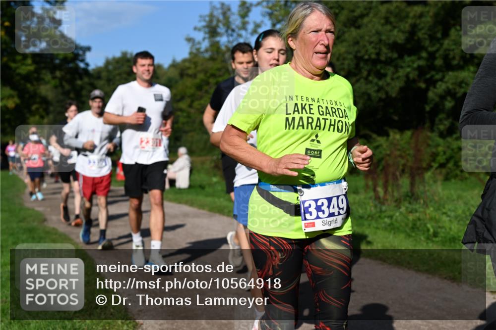 27.09.2026 - 35. Volkslauf durch das schöne Alstertal Dr. Thomas Lammeyer http://msf.ph/oto/10564918 27.09.2026 10:36:27 Laufen 2301, 13349 meine-sportfotos.de