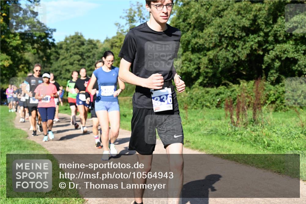 27.09.2026 - 35. Volkslauf durch das schöne Alstertal Dr. Thomas Lammeyer http://msf.ph/oto/10564943 27.09.2026 10:36:31 Laufen  meine-sportfotos.de