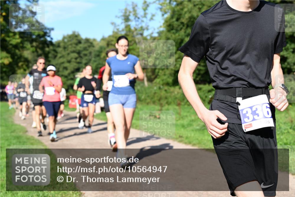 27.09.2026 - 35. Volkslauf durch das schöne Alstertal Dr. Thomas Lammeyer http://msf.ph/oto/10564947 27.09.2026 10:36:32 Laufen 1336 meine-sportfotos.de