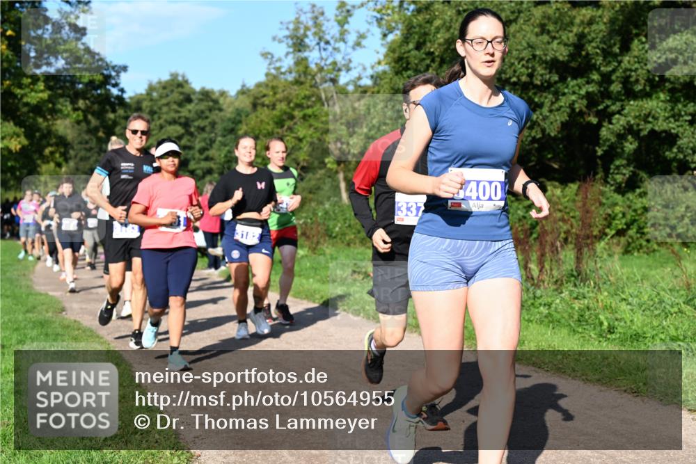 27.09.2026 - 35. Volkslauf durch das schöne Alstertal Dr. Thomas Lammeyer http://msf.ph/oto/10564955 27.09.2026 10:36:33 Laufen 3182, 337, 400 meine-sportfotos.de