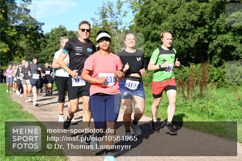 27.09.2026 - 35. Volkslauf durch das schöne Alstertal Dr. Thomas Lammeyer http://msf.ph/oto/10564965 27.09.2026 10:36:34 Laufen 01, 3182 meine-sportfotos.de