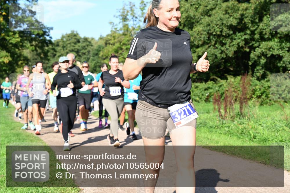 27.09.2026 - 35. Volkslauf durch das schöne Alstertal Dr. Thomas Lammeyer http://msf.ph/oto/10565004 27.09.2026 10:36:40 Laufen 3271 meine-sportfotos.de