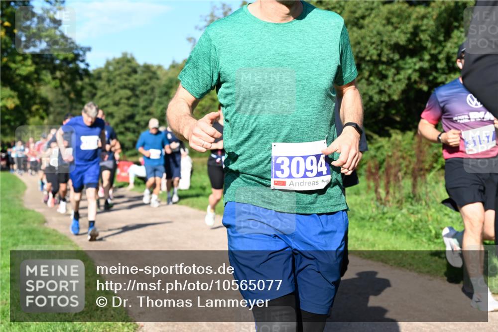 27.09.2026 - 35. Volkslauf durch das schöne Alstertal Dr. Thomas Lammeyer http://msf.ph/oto/10565077 27.09.2026 10:36:51 Laufen 3094, 3157 meine-sportfotos.de