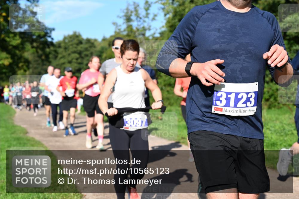 27.09.2026 - 35. Volkslauf durch das schöne Alstertal Dr. Thomas Lammeyer http://msf.ph/oto/10565123 27.09.2026 10:36:56 Laufen 3097, 3123 meine-sportfotos.de