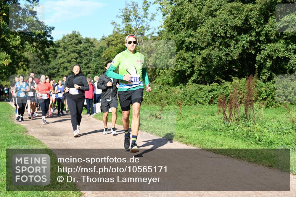 27.09.2026 - 35. Volkslauf durch das schöne Alstertal Dr. Thomas Lammeyer http://msf.ph/oto/10565171 27.09.2026 10:37:02 Laufen 415 meine-sportfotos.de