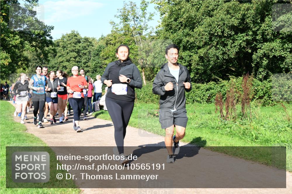 27.09.2026 - 35. Volkslauf durch das schöne Alstertal Dr. Thomas Lammeyer http://msf.ph/oto/10565191 27.09.2026 10:37:04 Laufen 215, 88 meine-sportfotos.de