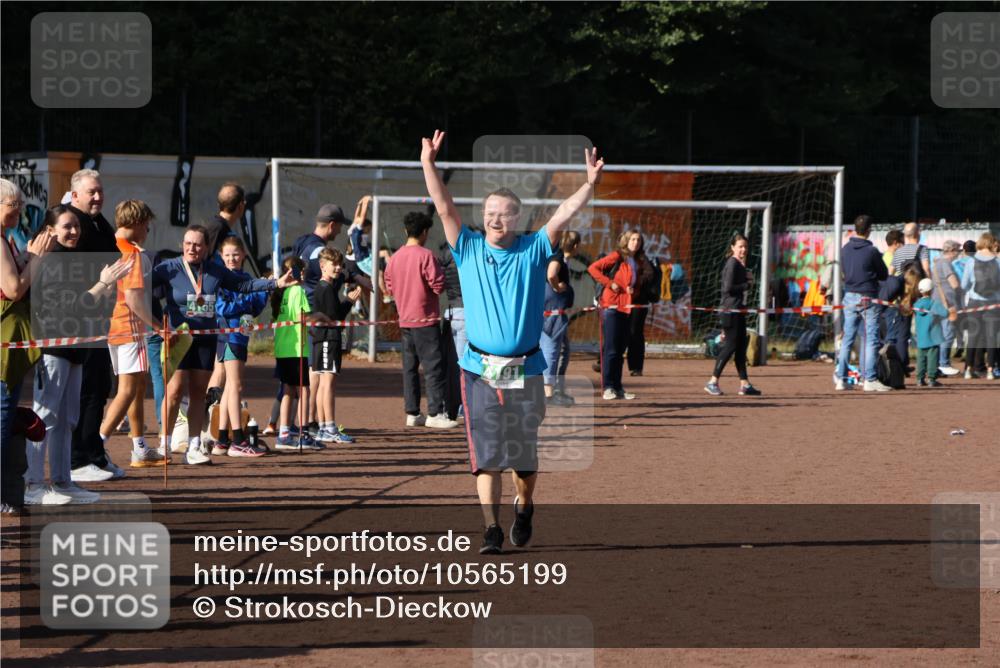 27.09.2026 - 35. Volkslauf durch das schöne Alstertal Strokosch-Dieckow http://msf.ph/oto/10565199 27.09.2026 11:12:23 Ziel 4191 meine-sportfotos.de