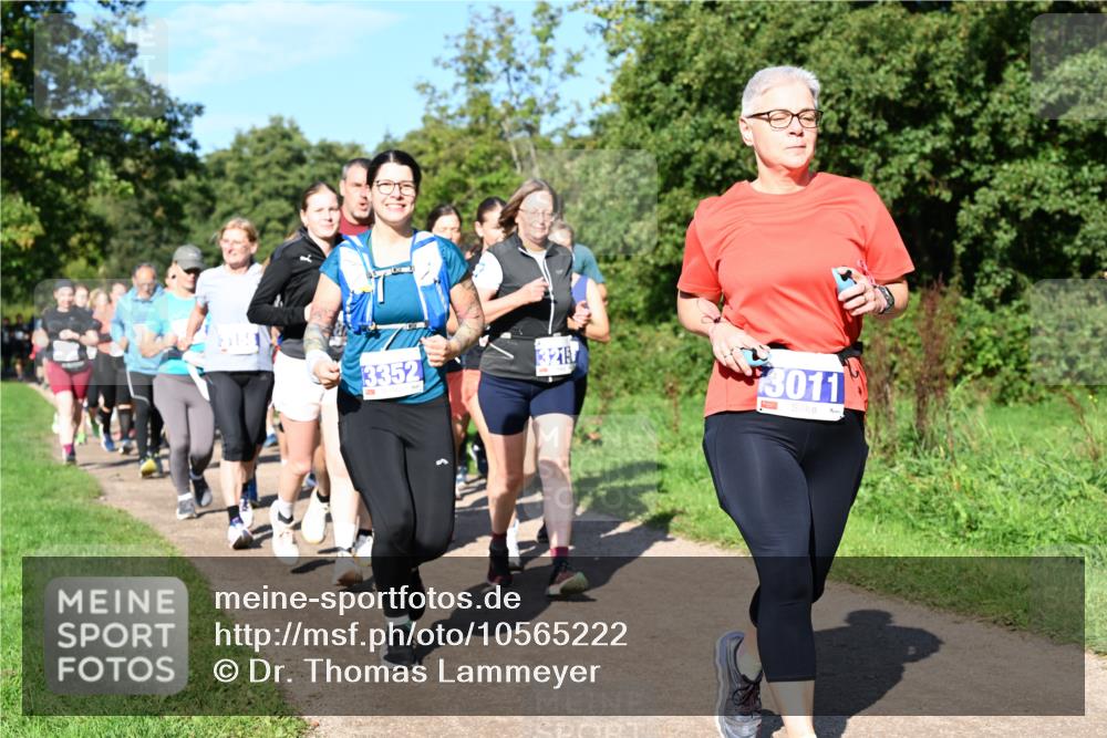 27.09.2026 - 35. Volkslauf durch das schöne Alstertal Dr. Thomas Lammeyer http://msf.ph/oto/10565222 27.09.2026 10:37:08 Laufen 3352, 321, 3011 meine-sportfotos.de