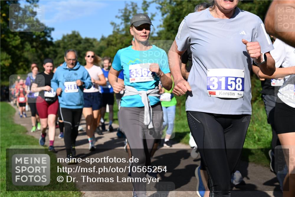 27.09.2026 - 35. Volkslauf durch das schöne Alstertal Dr. Thomas Lammeyer http://msf.ph/oto/10565254 27.09.2026 10:37:12 Laufen 3362, 3158 meine-sportfotos.de