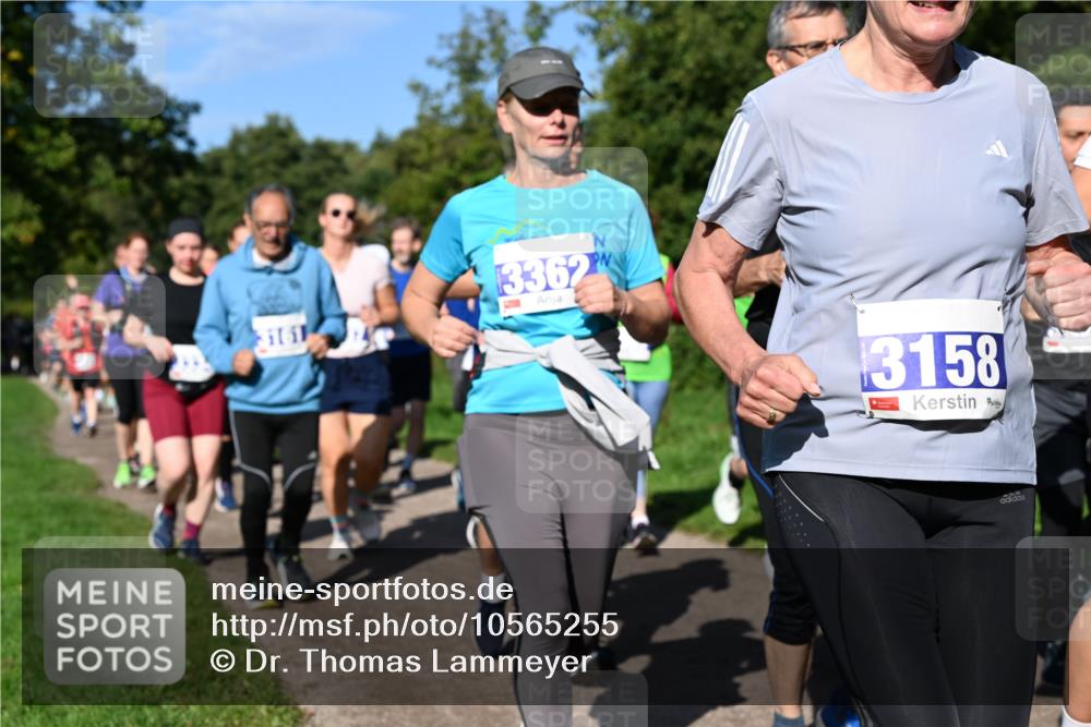 27.09.2026 - 35. Volkslauf durch das schöne Alstertal Dr. Thomas Lammeyer http://msf.ph/oto/10565255 27.09.2026 10:37:12 Laufen 3362, 3158 meine-sportfotos.de