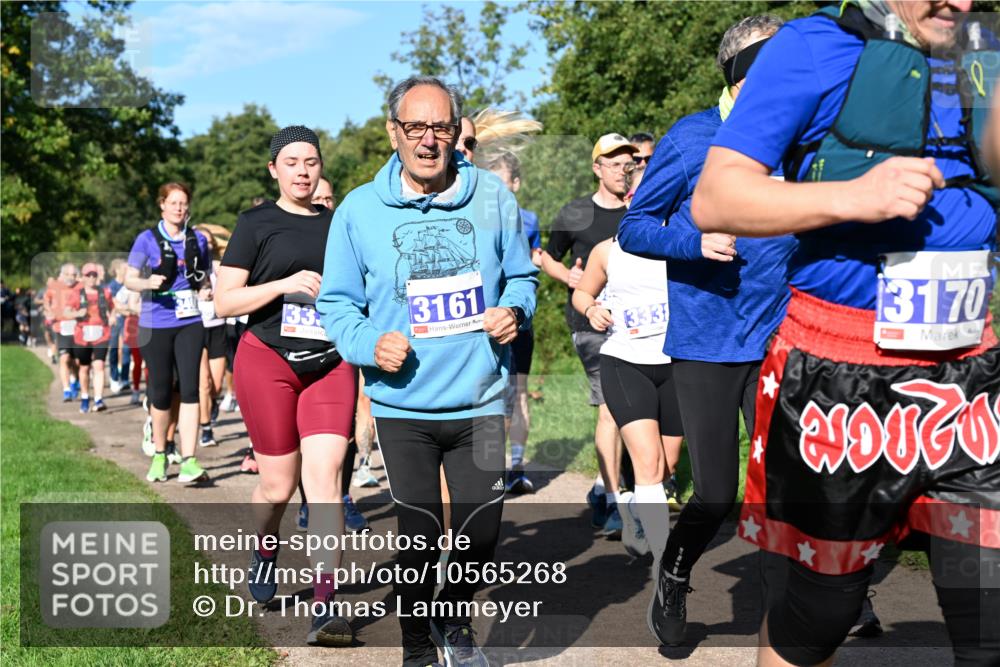 27.09.2026 - 35. Volkslauf durch das schöne Alstertal Dr. Thomas Lammeyer http://msf.ph/oto/10565268 27.09.2026 10:37:13 Laufen 3161, 3170 meine-sportfotos.de