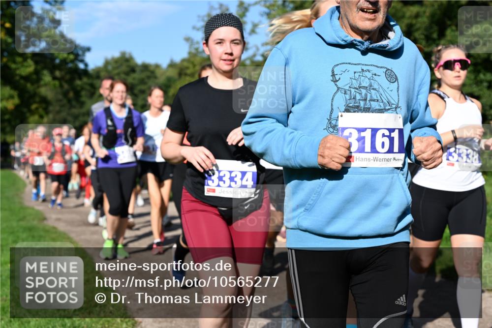 27.09.2026 - 35. Volkslauf durch das schöne Alstertal Dr. Thomas Lammeyer http://msf.ph/oto/10565277 27.09.2026 10:37:14 Laufen 3334, 3161 meine-sportfotos.de