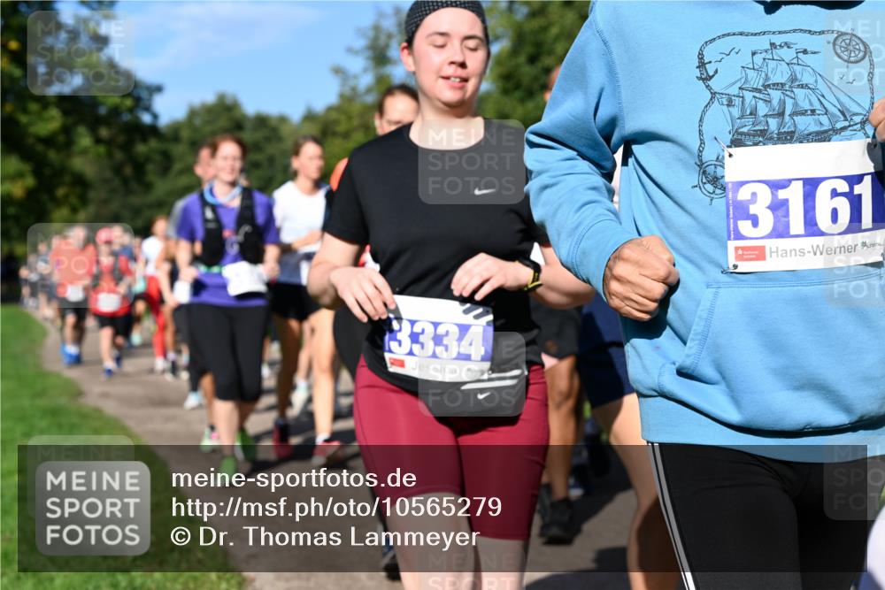 27.09.2026 - 35. Volkslauf durch das schöne Alstertal Dr. Thomas Lammeyer http://msf.ph/oto/10565279 27.09.2026 10:37:14 Laufen 3334, 3161 meine-sportfotos.de