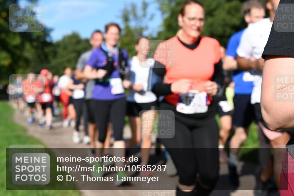 27.09.2026 - 35. Volkslauf durch das schöne Alstertal Dr. Thomas Lammeyer http://msf.ph/oto/10565287 27.09.2026 10:37:15 Laufen  meine-sportfotos.de