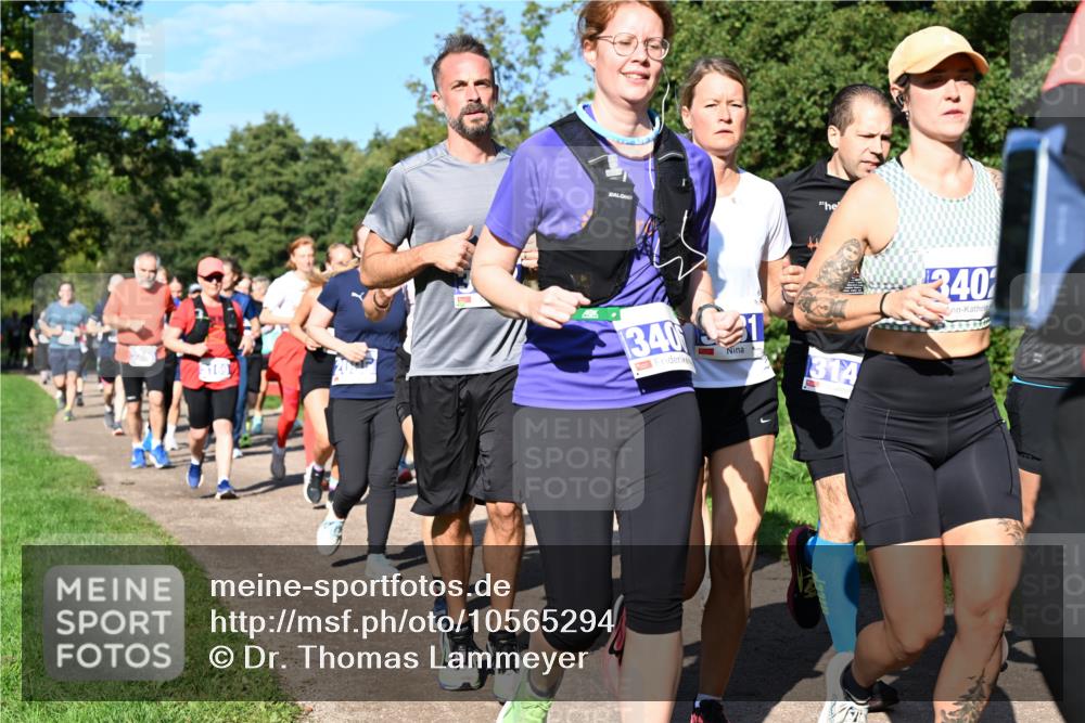 27.09.2026 - 35. Volkslauf durch das schöne Alstertal Dr. Thomas Lammeyer http://msf.ph/oto/10565294 27.09.2026 10:37:16 Laufen 340, 340 meine-sportfotos.de