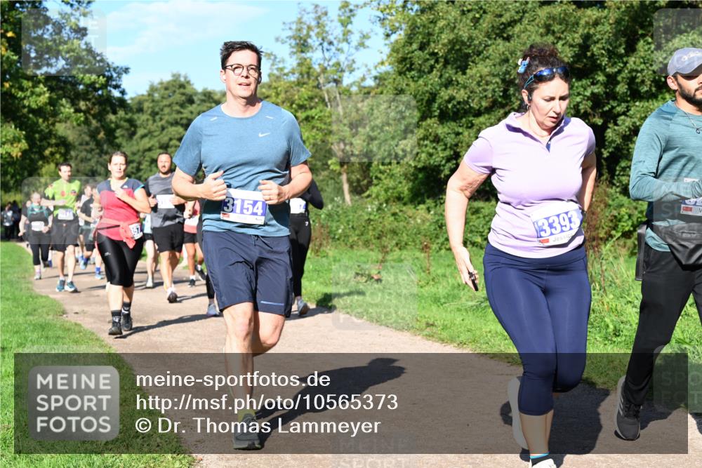 27.09.2026 - 35. Volkslauf durch das schöne Alstertal Dr. Thomas Lammeyer http://msf.ph/oto/10565373 27.09.2026 10:37:25 Laufen 157, 3154, 13393 meine-sportfotos.de