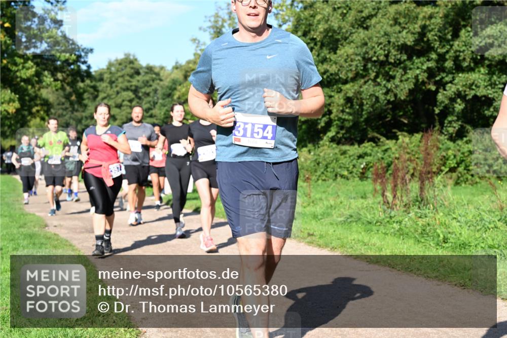 27.09.2026 - 35. Volkslauf durch das schöne Alstertal Dr. Thomas Lammeyer http://msf.ph/oto/10565380 27.09.2026 10:37:25 Laufen 3154 meine-sportfotos.de