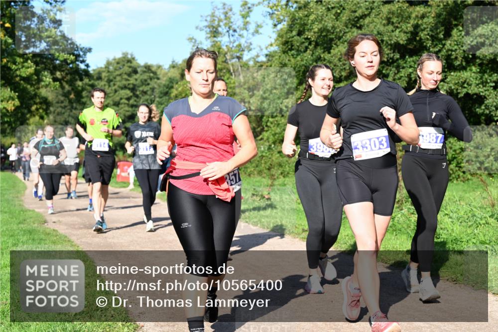 27.09.2026 - 35. Volkslauf durch das schöne Alstertal Dr. Thomas Lammeyer http://msf.ph/oto/10565400 27.09.2026 10:37:28 Laufen 357, 398, 32303, 1987, 7 meine-sportfotos.de