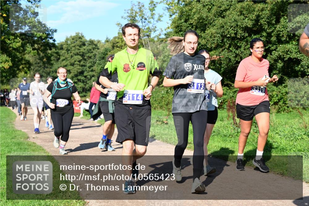 27.09.2026 - 35. Volkslauf durch das schöne Alstertal Dr. Thomas Lammeyer http://msf.ph/oto/10565423 27.09.2026 10:37:30 Laufen 3052, 3114, 13113, 2, 3319 meine-sportfotos.de
