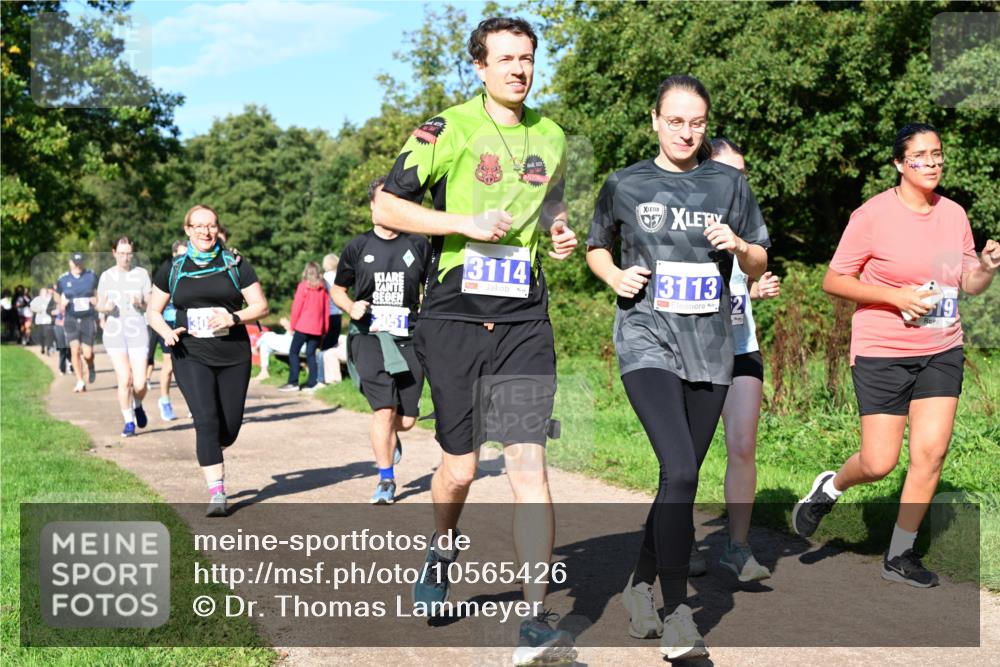 27.09.2026 - 35. Volkslauf durch das schöne Alstertal Dr. Thomas Lammeyer http://msf.ph/oto/10565426 27.09.2026 10:37:30 Laufen 3114, 2051, 3113, 2, 19 meine-sportfotos.de