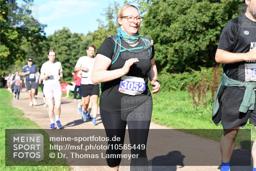 27.09.2026 - 35. Volkslauf durch das schöne Alstertal Dr. Thomas Lammeyer http://msf.ph/oto/10565449 27.09.2026 10:37:33 Laufen 3052, 30 meine-sportfotos.de