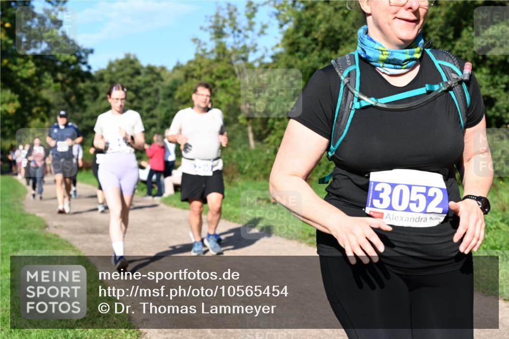 27.09.2026 - 35. Volkslauf durch das schöne Alstertal Dr. Thomas Lammeyer http://msf.ph/oto/10565454 27.09.2026 10:37:33 Laufen 3052 meine-sportfotos.de