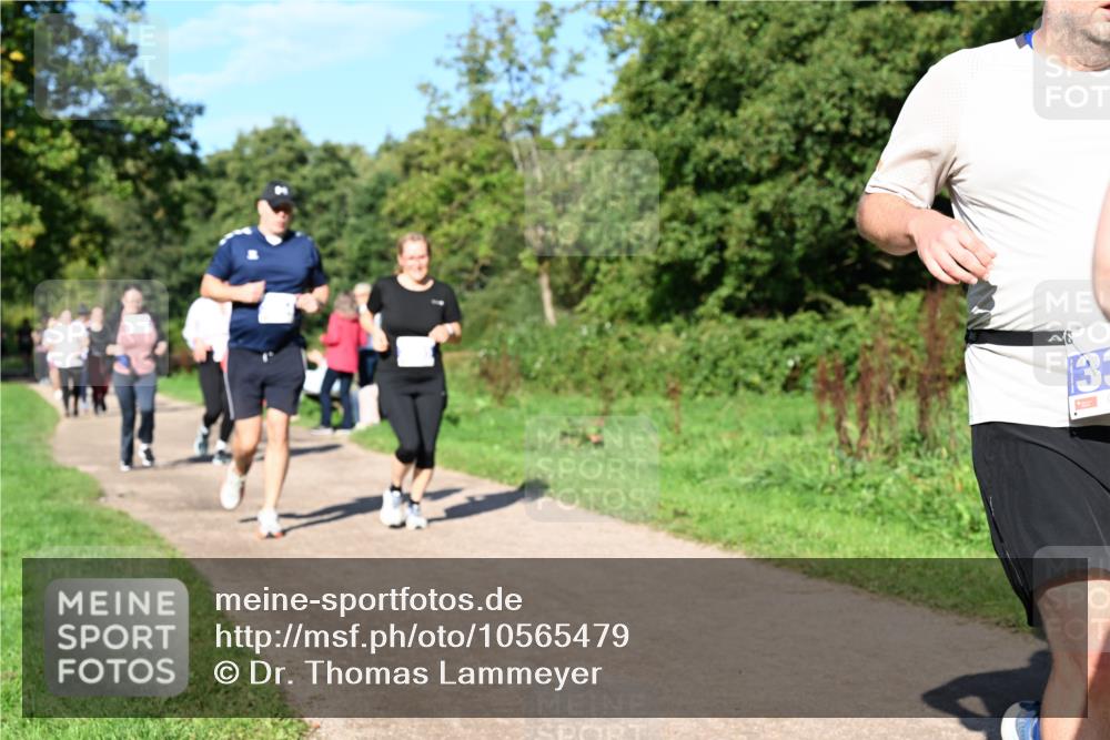 27.09.2026 - 35. Volkslauf durch das schöne Alstertal Dr. Thomas Lammeyer http://msf.ph/oto/10565479 27.09.2026 10:37:36 Laufen  meine-sportfotos.de