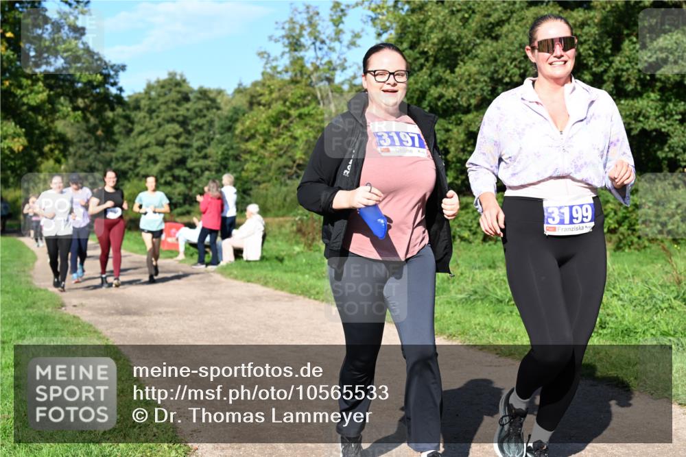 27.09.2026 - 35. Volkslauf durch das schöne Alstertal Dr. Thomas Lammeyer http://msf.ph/oto/10565533 27.09.2026 10:37:42 Laufen 3197, 3199 meine-sportfotos.de