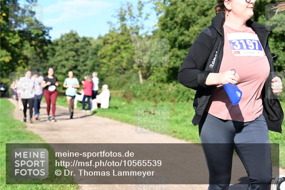 27.09.2026 - 35. Volkslauf durch das schöne Alstertal Dr. Thomas Lammeyer http://msf.ph/oto/10565539 27.09.2026 10:37:43 Laufen 3197 meine-sportfotos.de