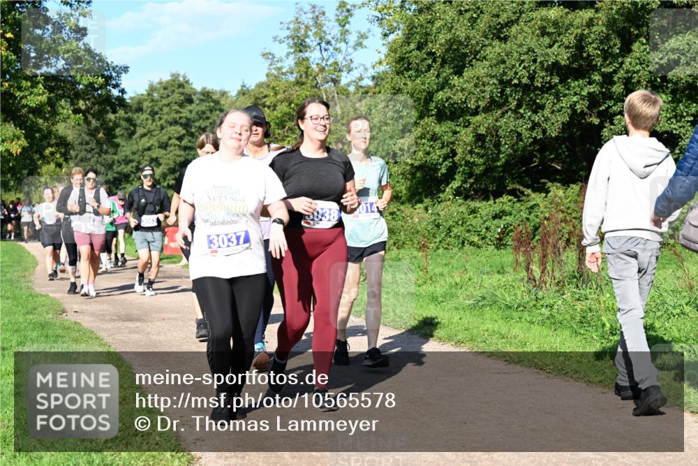 27.09.2026 - 35. Volkslauf durch das schöne Alstertal Dr. Thomas Lammeyer http://msf.ph/oto/10565578 27.09.2026 10:37:47 Laufen 3083, 5038, 2014, 3037 meine-sportfotos.de