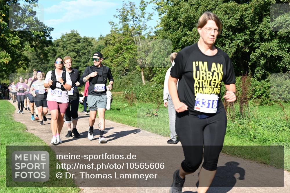 27.09.2026 - 35. Volkslauf durch das schöne Alstertal Dr. Thomas Lammeyer http://msf.ph/oto/10565606 27.09.2026 10:37:50 Laufen 3322, 3084, 3083, 3318 meine-sportfotos.de